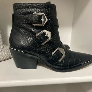 Gianni Bini cowboy style buckle booties